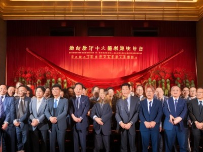 武陟老商贸城改造项目中标单位揭晓，XX建设集团担纲，为城市更新注入新动能